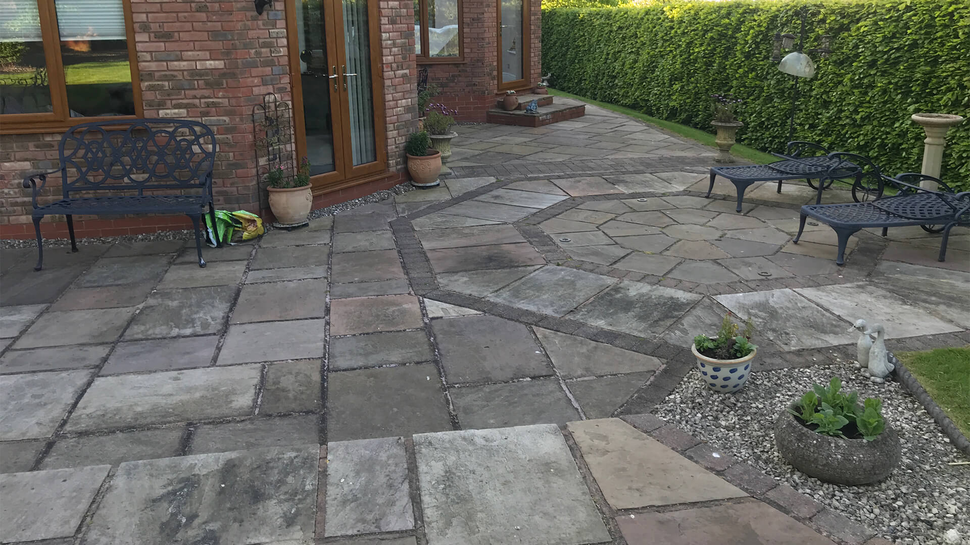 Top 5 Signs Your Patio Needs Professional Cleaning