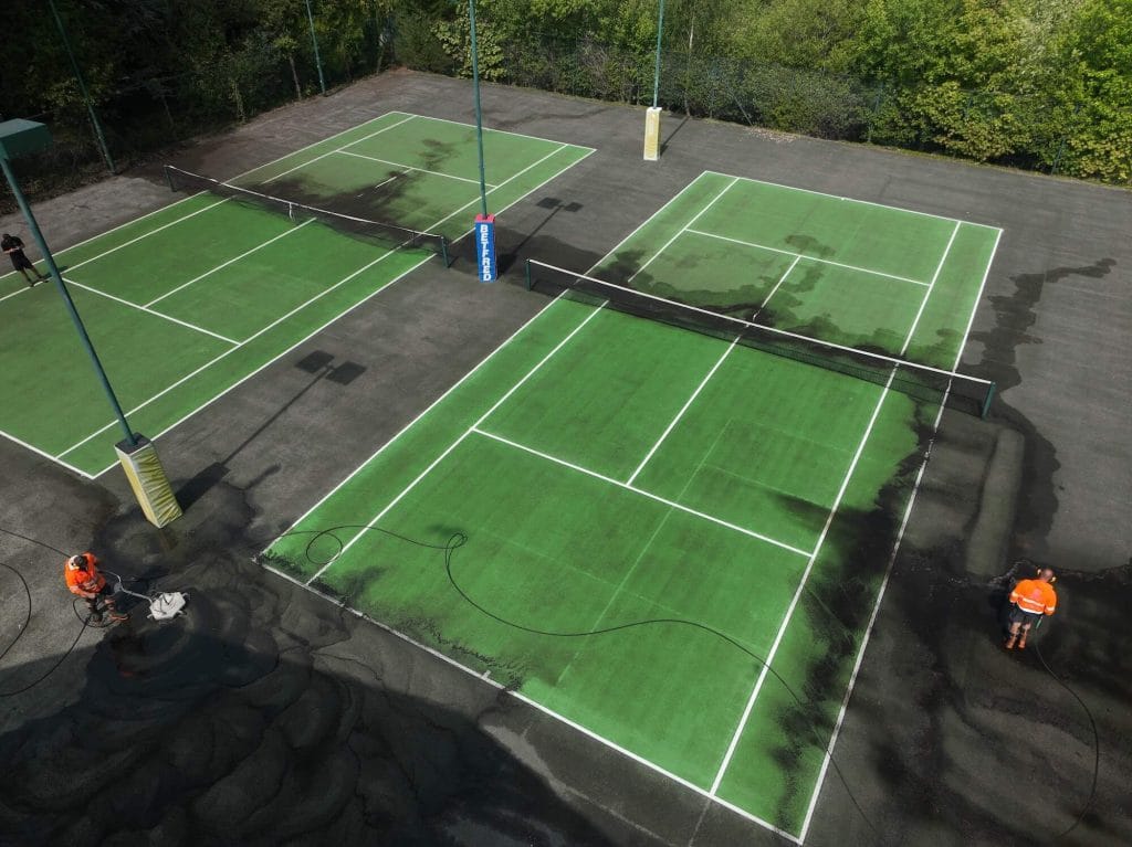 Best Way to Clean a Tennis Court