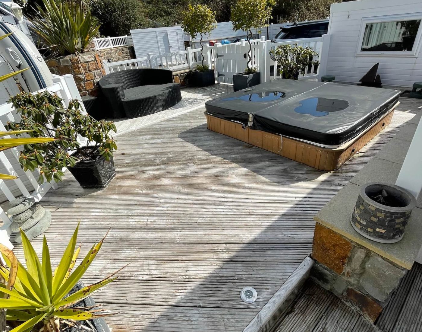 Decking Cleaning Servos Exterior Cleaning